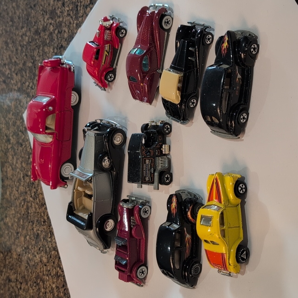 Classic Die-Cast Toy Car Set - Red, Yellow, Black Vintage 1980s